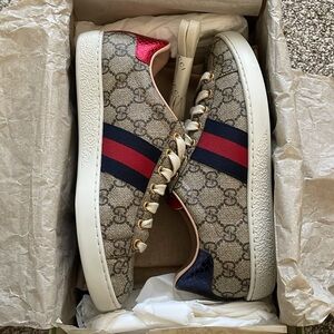 Size 37  Women's - Ace Gucci-GG Supreme Beige/Ebony/Blue/Red